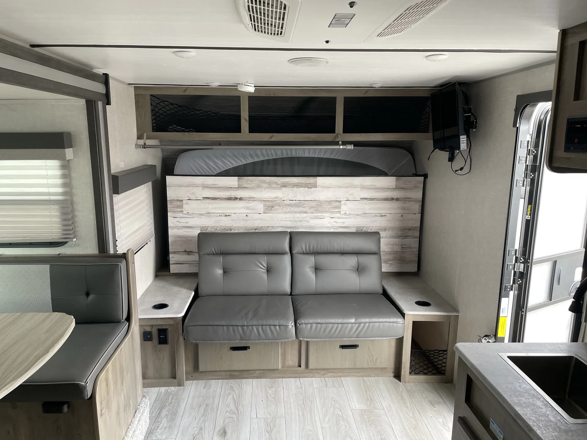 2022 Forest River Surveyor Legend 19MBLE — living area main