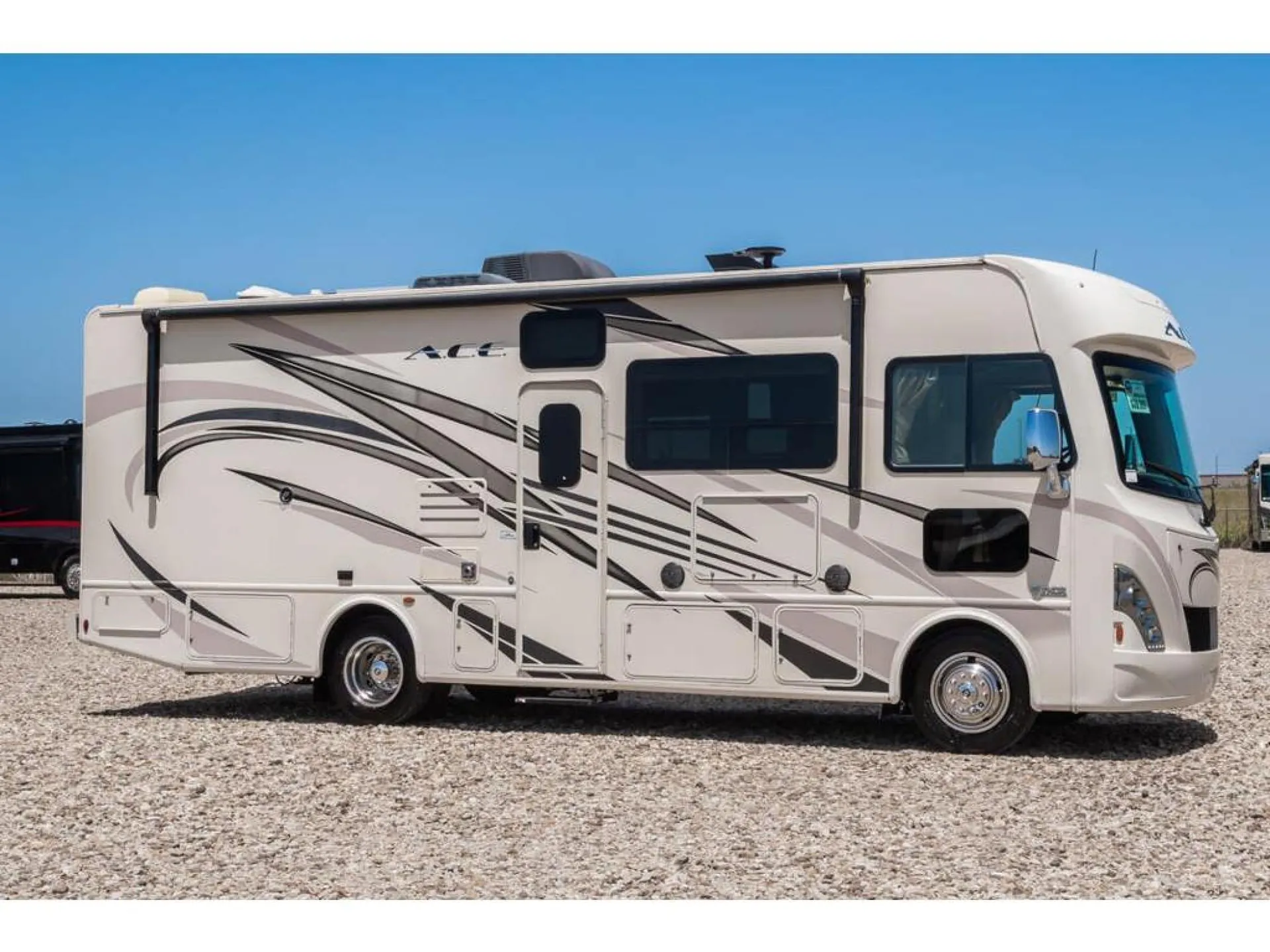 2018 Thor Motor Coach A.C.E 27.2 - Photo 2