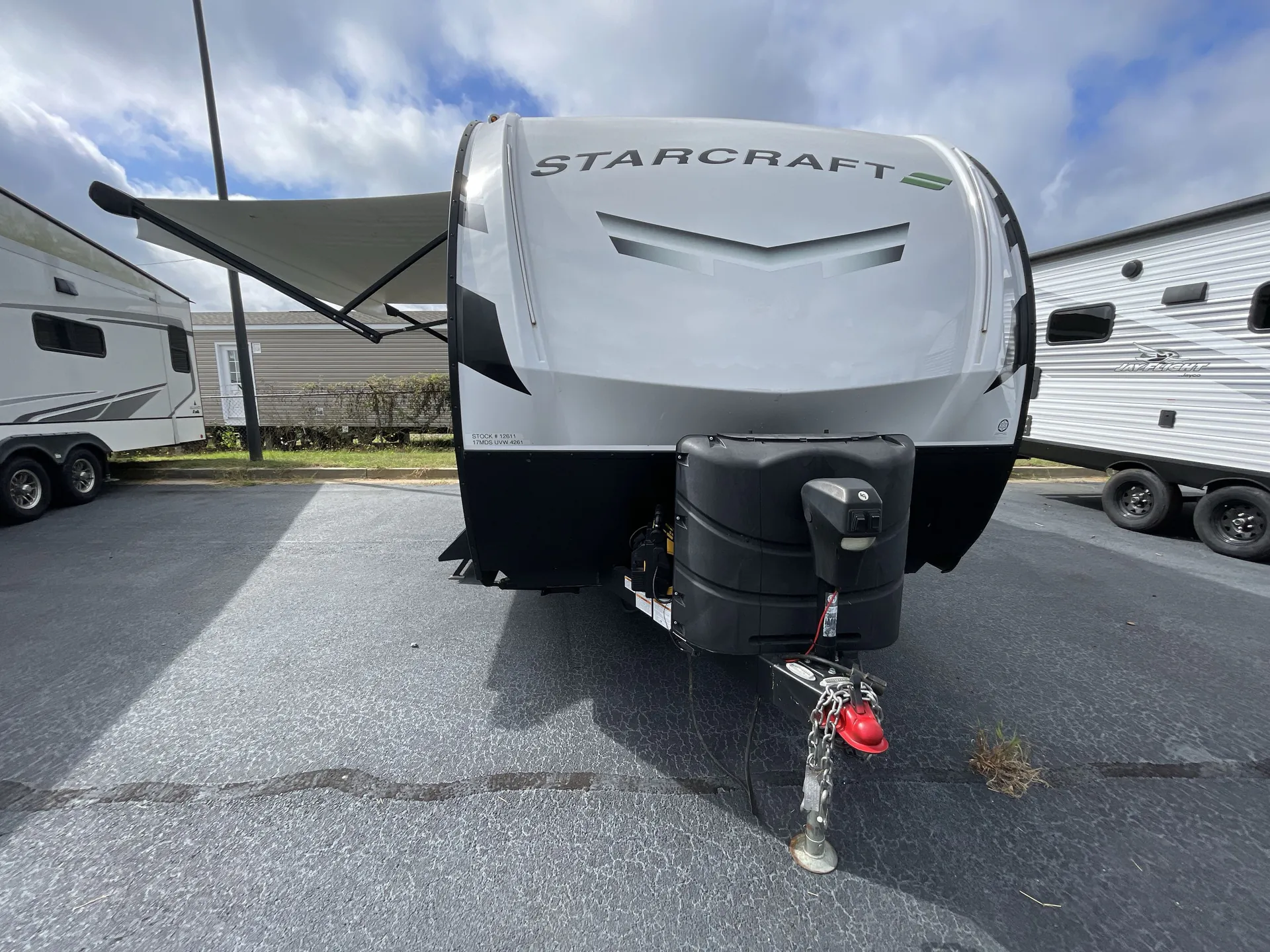 2023 Starcraft Super Lite Maxx 17MDS — front
