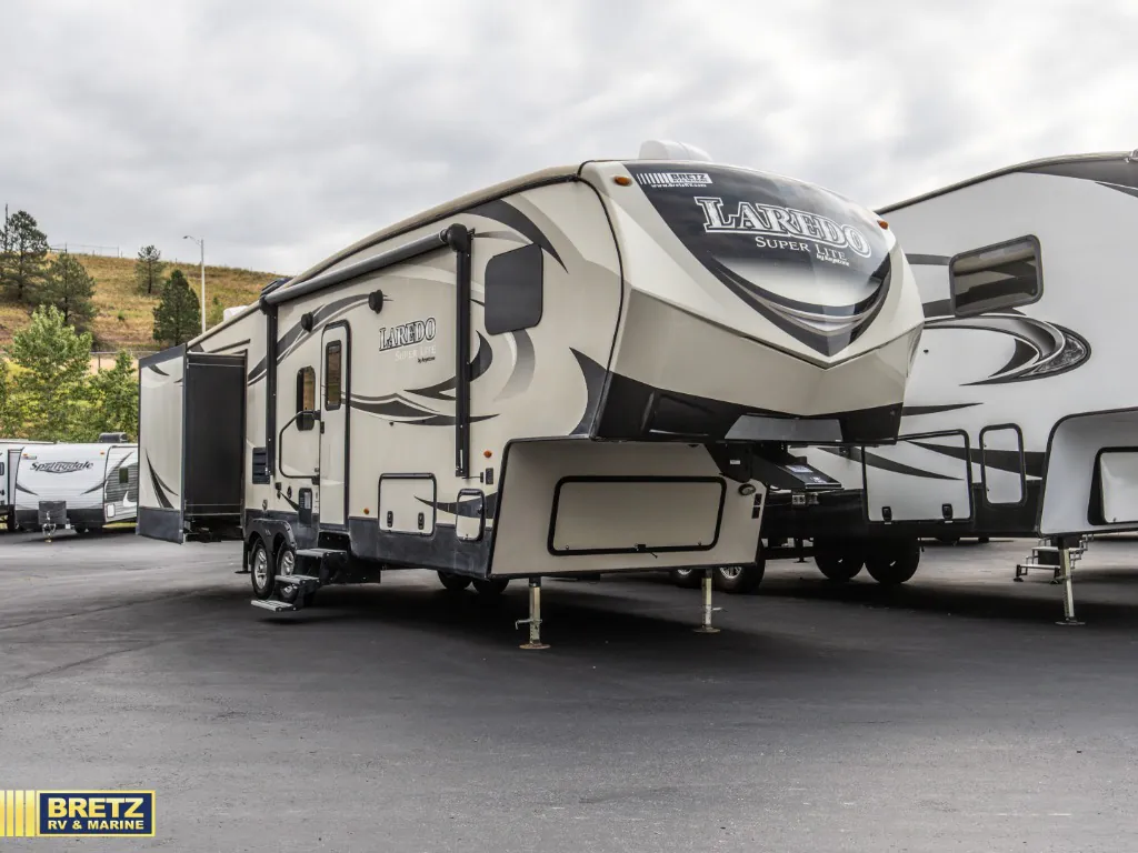 2017 Keystone RV Laredo Super Lite 293SBH - Photo 2
