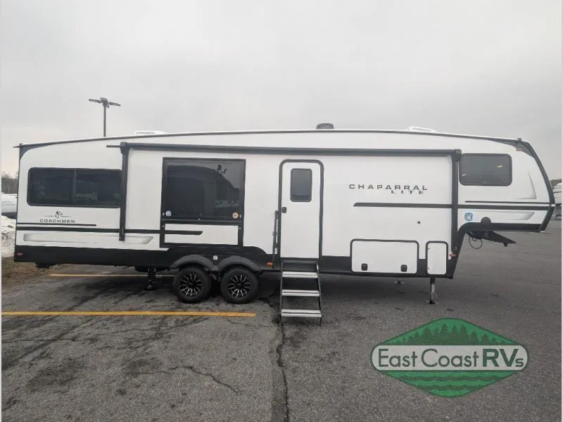 2026 Coachmen Chaparral Lite 27BAR - Photo 4