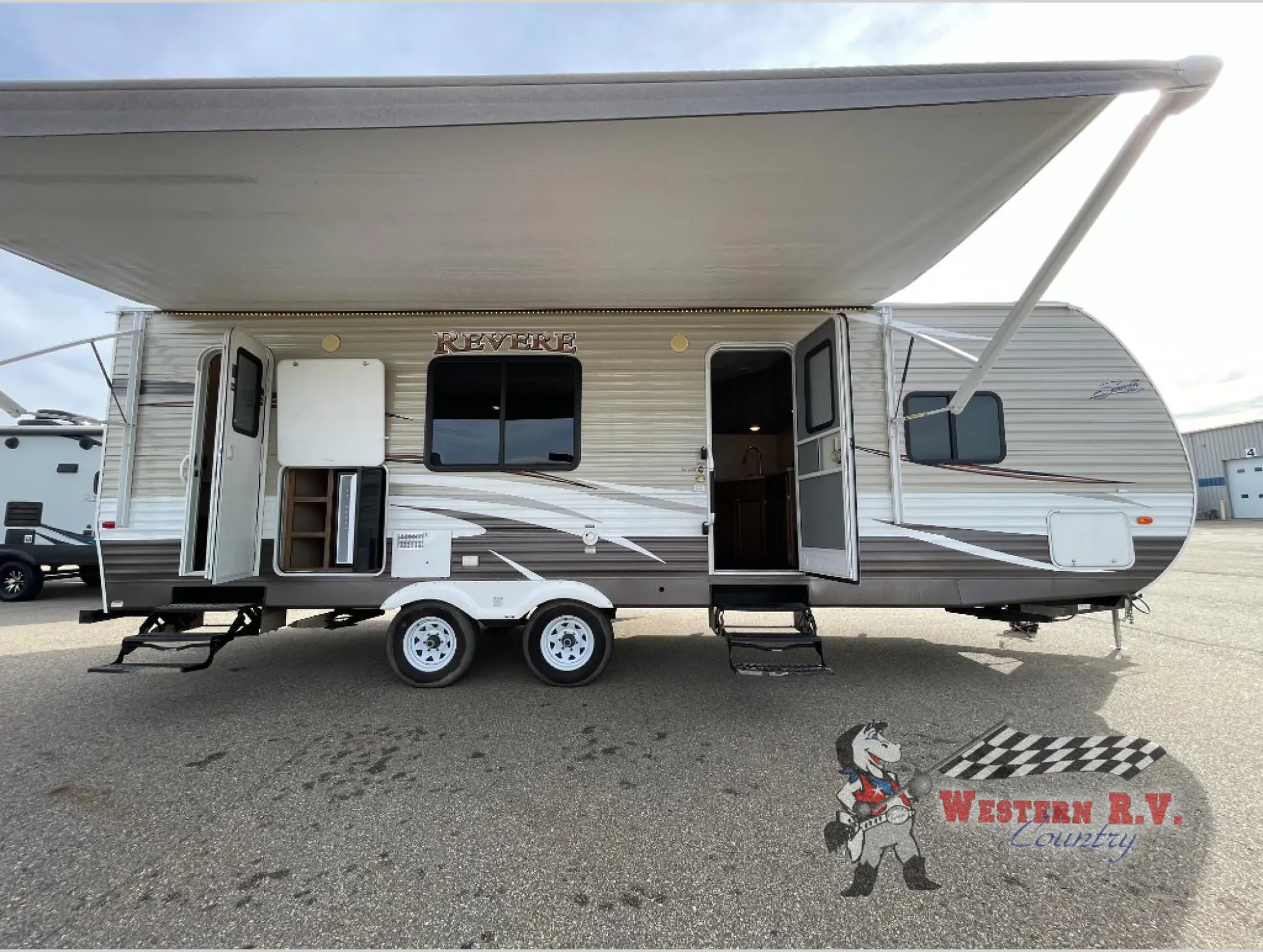 2017 Shasta Revere 27RB - Photo 4