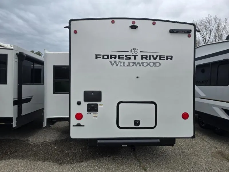 2025 Forest River Wildwood Heritage Glen 270FKS - Photo 4