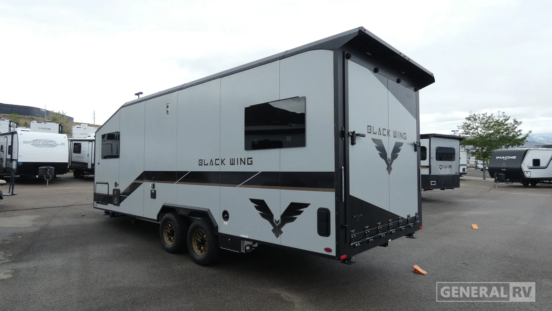 2026 inTech Black Wing 830 X - Photo 4