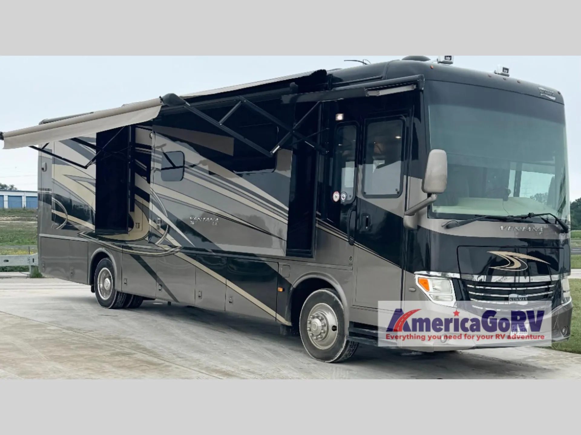 2016 Newmar Ventana LE 3709 - Photo 2