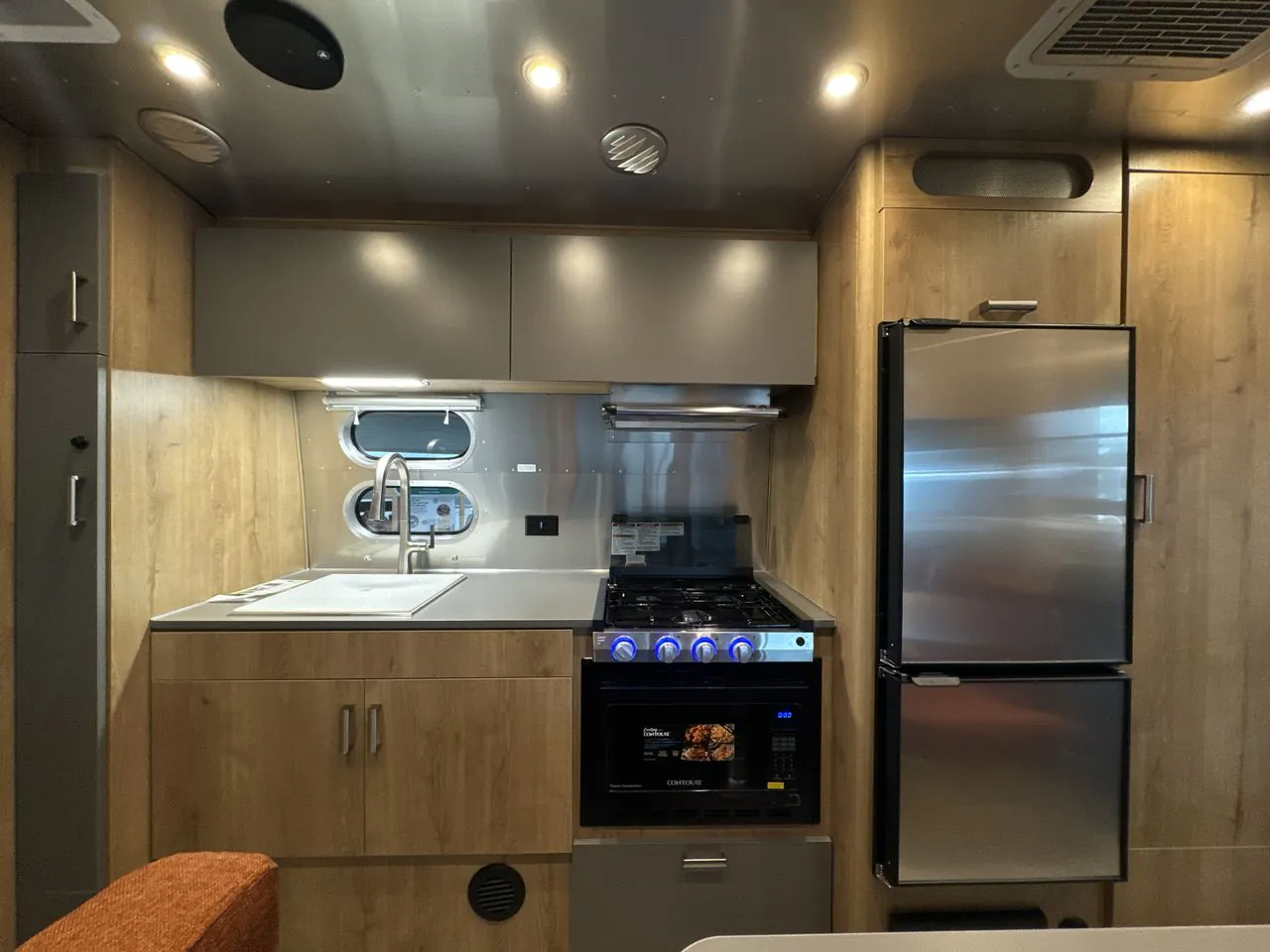 2026 Airstream Trade Wind 23FB - Photo 4