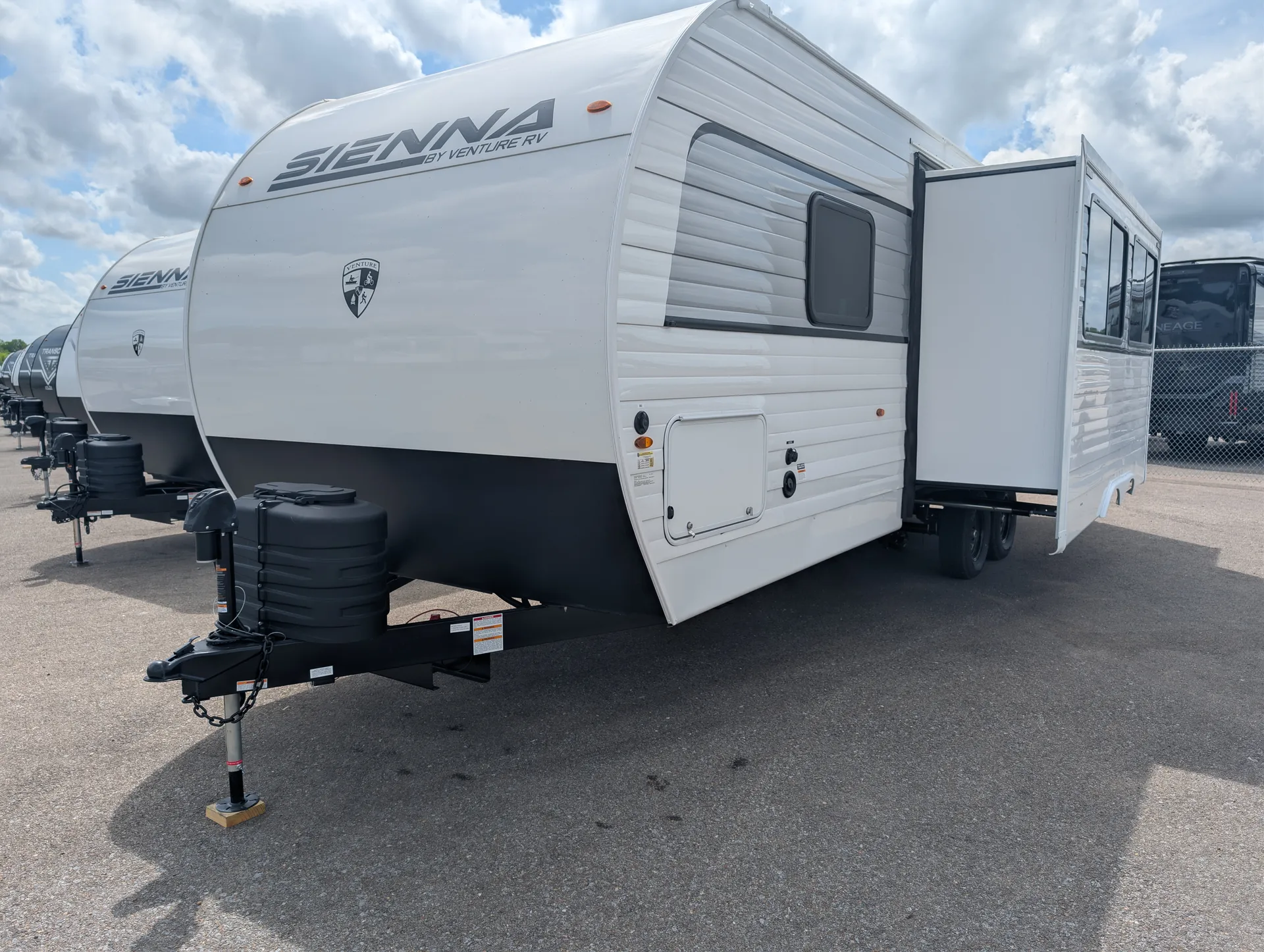 2026 Venture RV Sienna SA251VRB - Photo 3