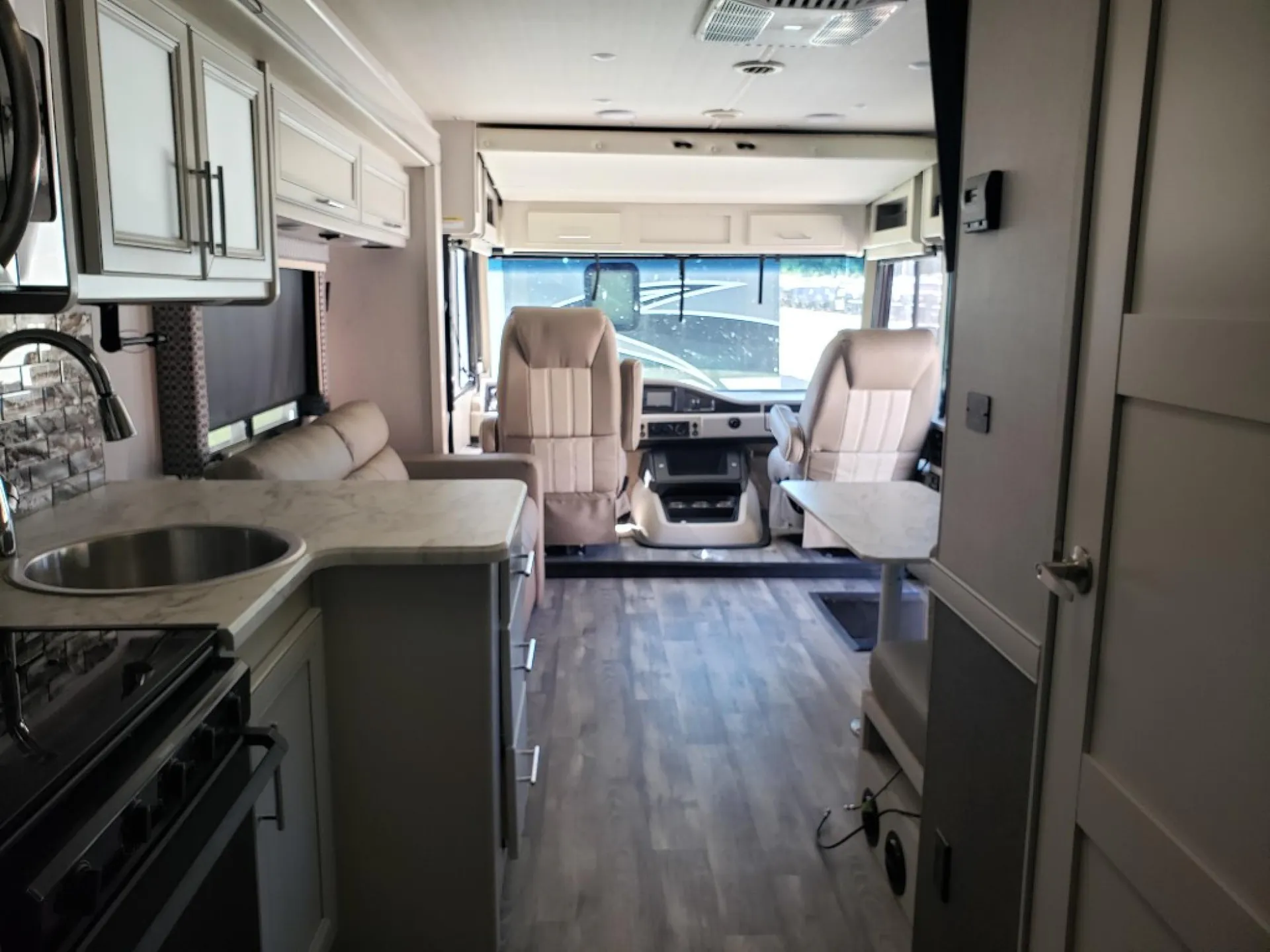 2022 Holiday Rambler Admiral 29M - Photo 4