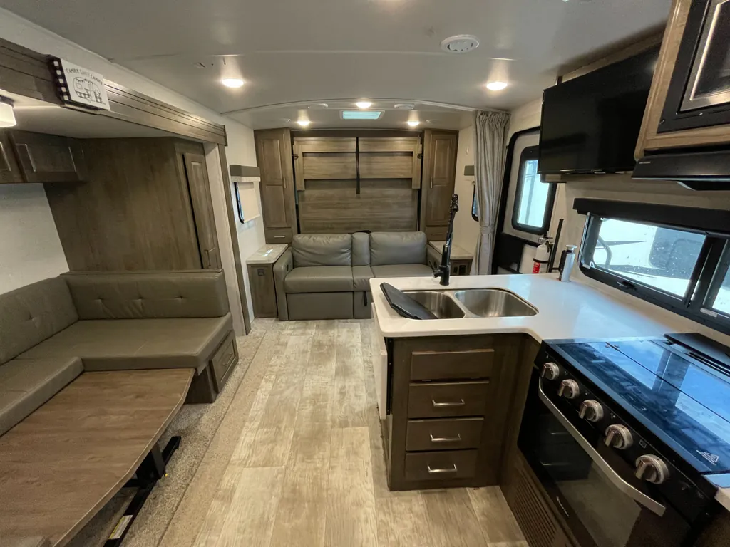 2022 Forest River Flagstaff Micro Lite 25BRDS, Photos photo 2