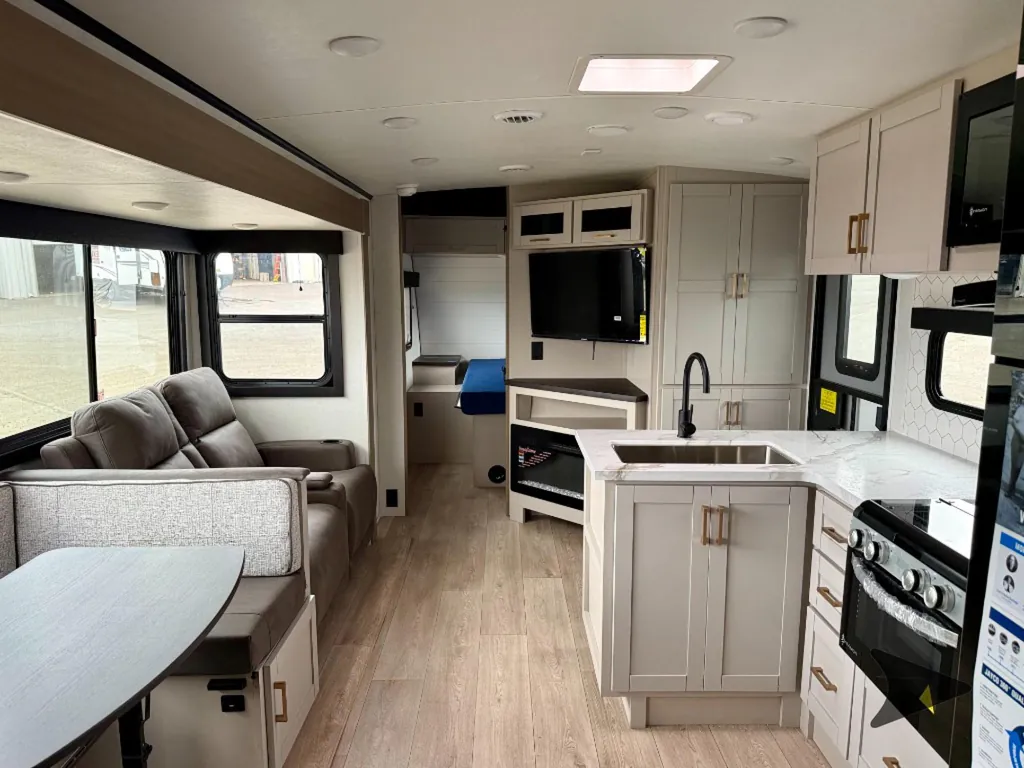 2027 Jayco Jay Feather 29BHB, Photos photo 4