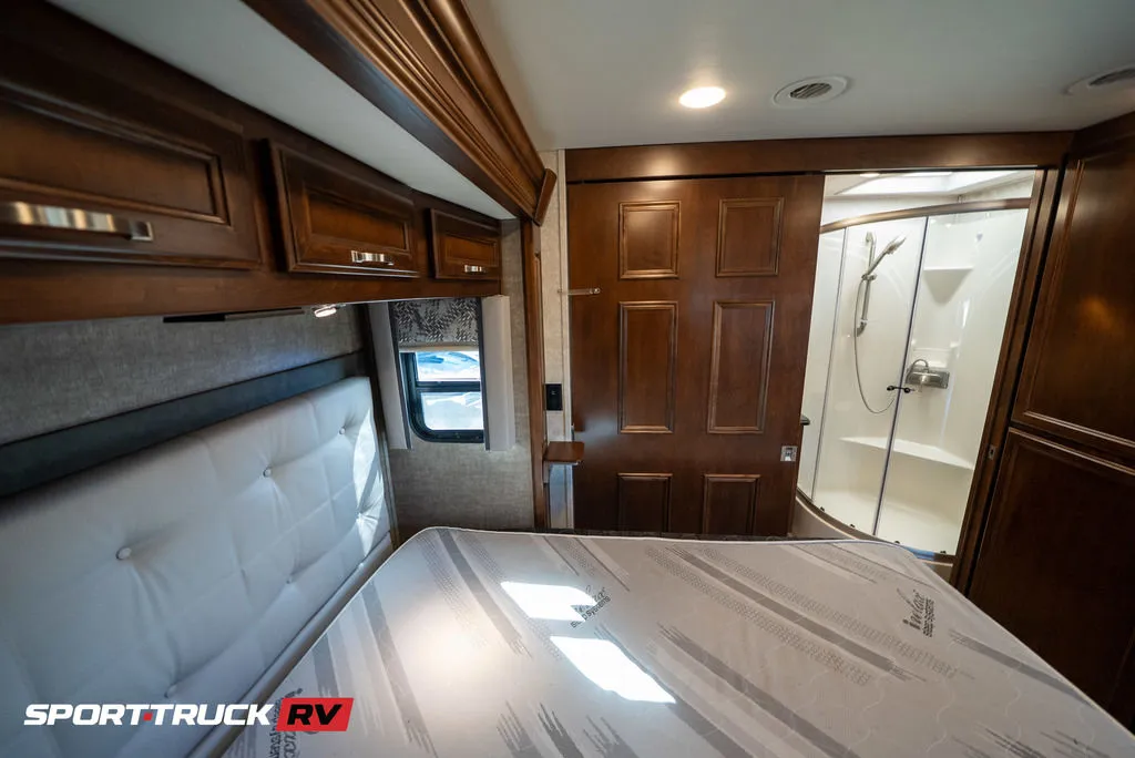 2022 Renegade RV Verona 40VRB - Photo 4