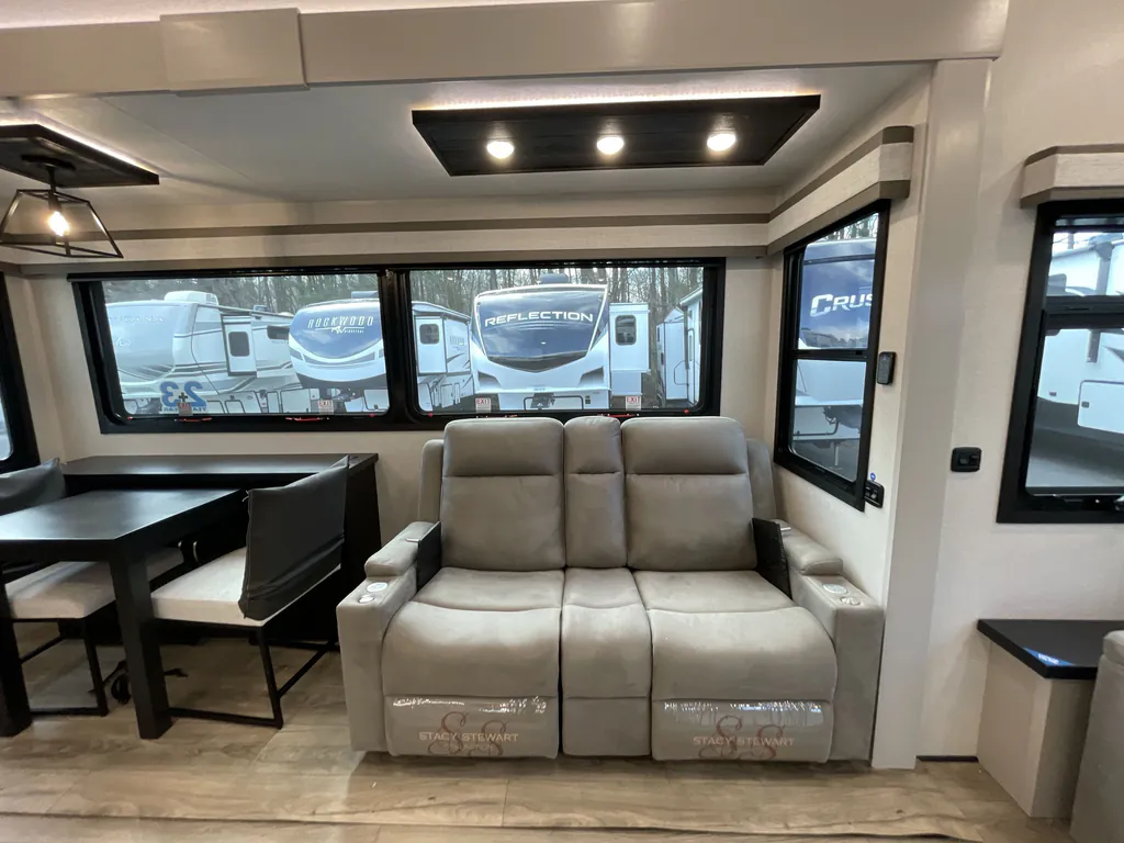 2026 Jayco North Point 387FBTS, Photos photo 3