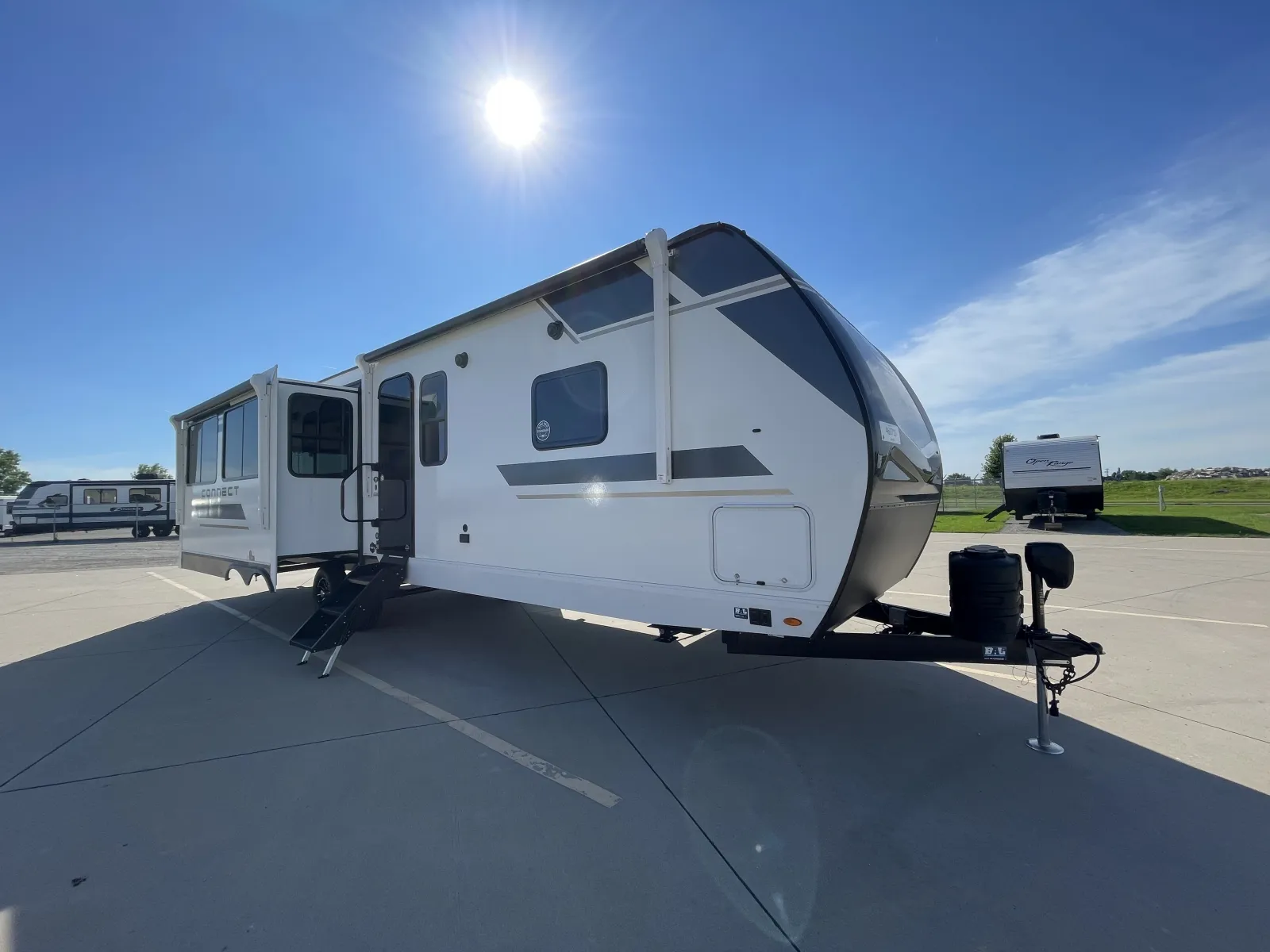 2027 KZ RV CONNECT 313MK - Photo 2