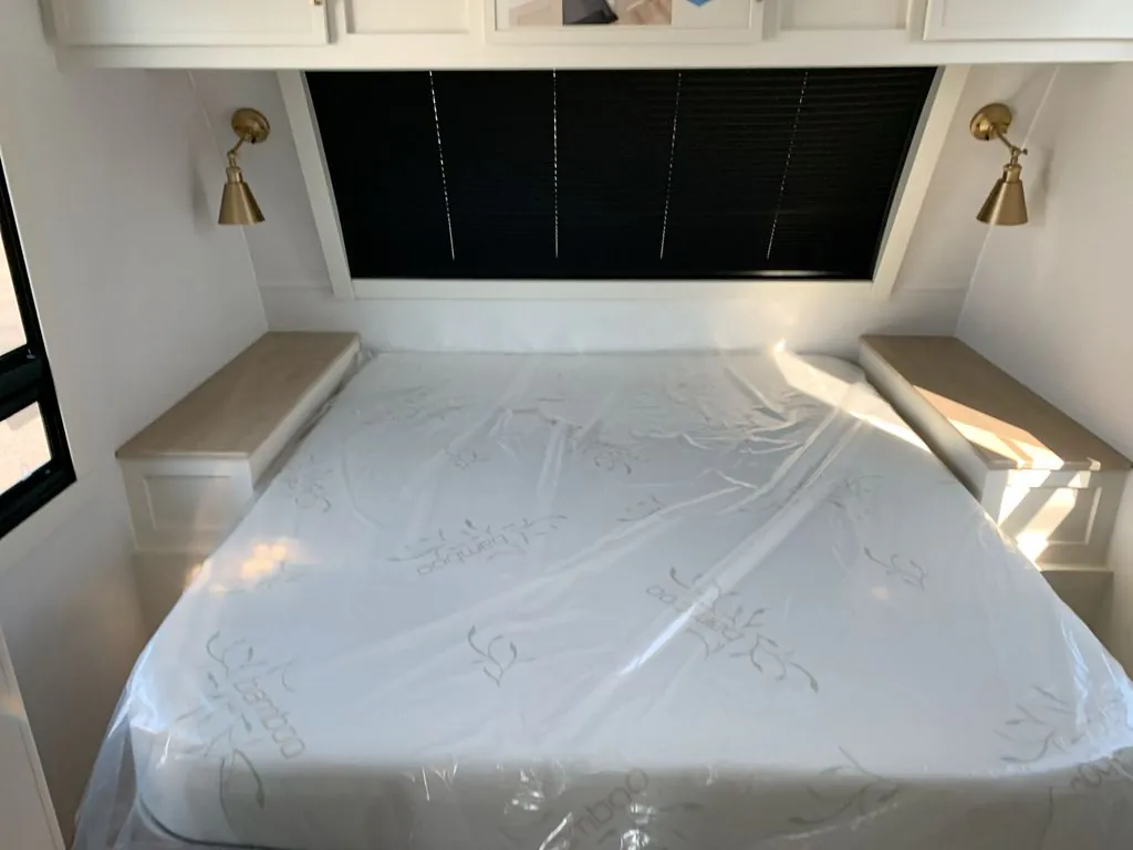 2026 Brinkley Model I 294, Photos photo 4