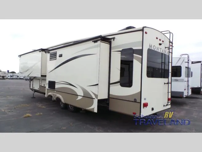 2018 Keystone Montana 3720RL - Photo 4