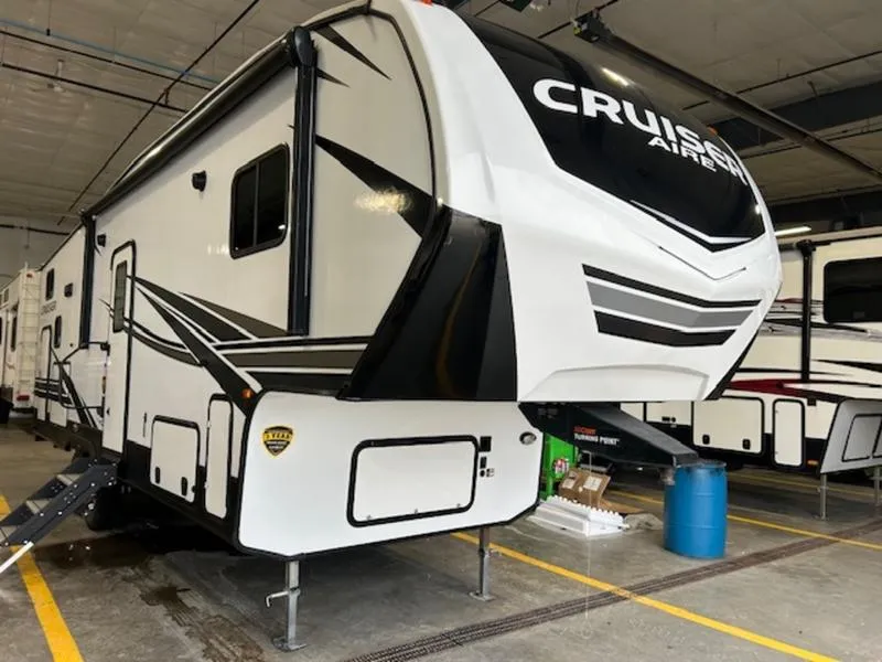 2023 CrossRoads Cruiser Aire 28BH - Photo 3