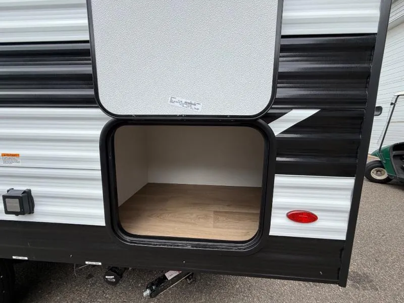 2026 Grand Design Transcend One 151BH - Photo 4