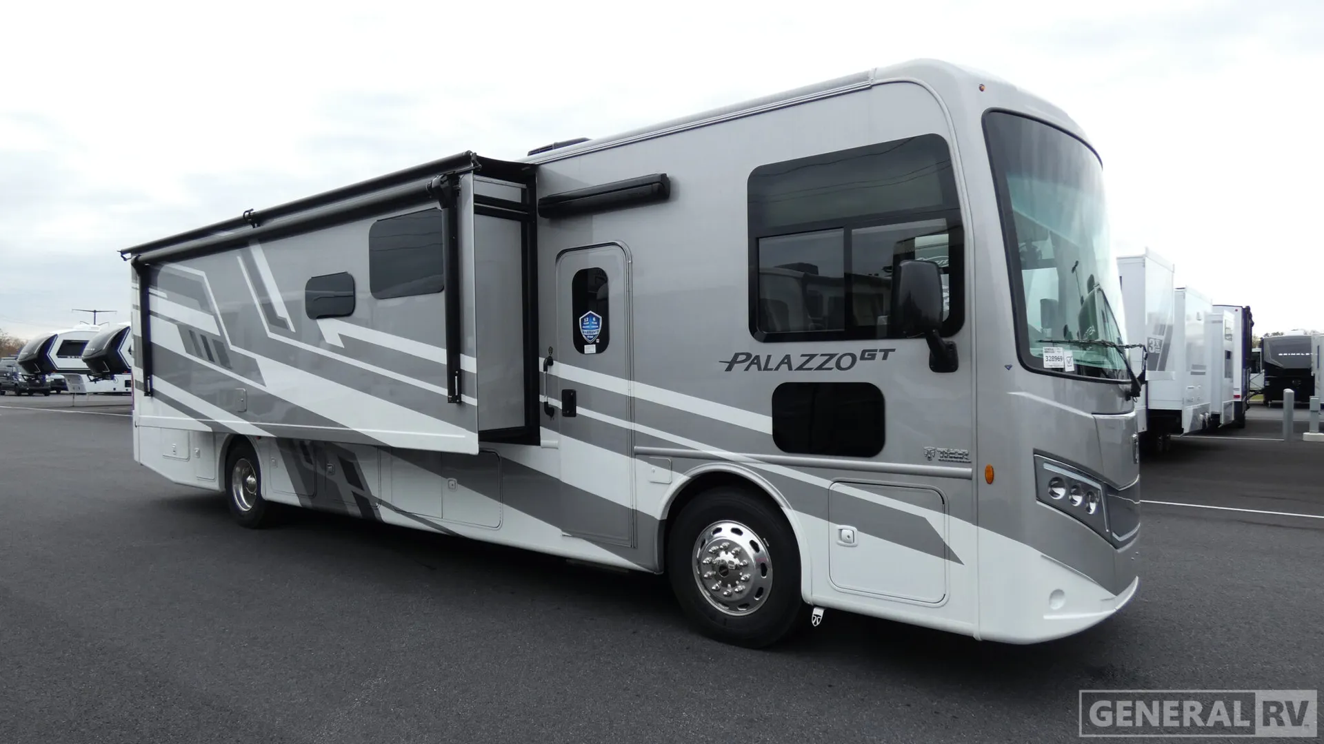 2026 Thor Motor Coach Palazzo GT 37.5 - Photo 2