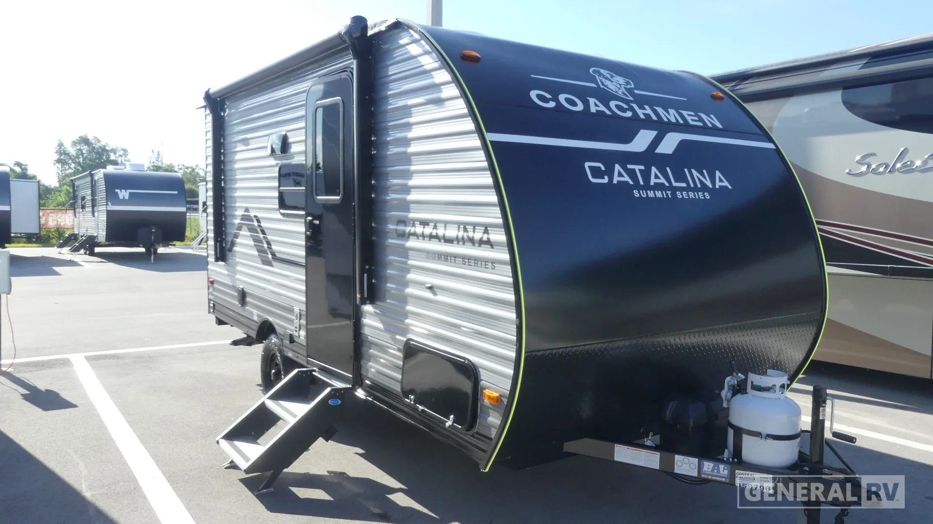 2027 Coachmen Catalina Summit Series 7 164BHX - Photo 2