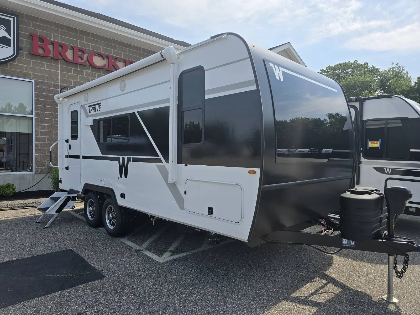 2026 Winnebago Thrive 18FBS - Photo 2