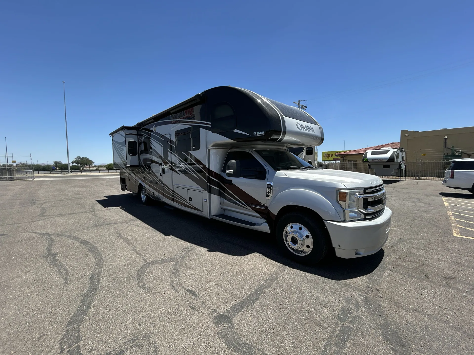 2023 Thor Motor Coach Omni BT36 - Photo 2