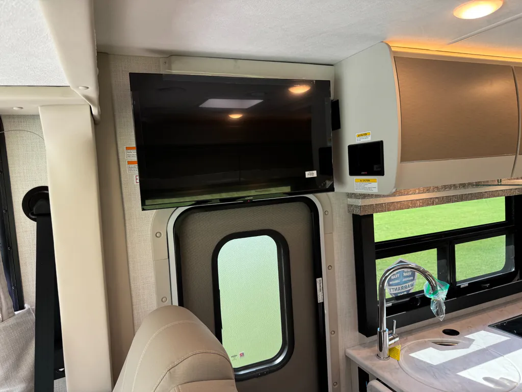 2026 Thor Motor Coach Axis 26.2, Photos photo 24