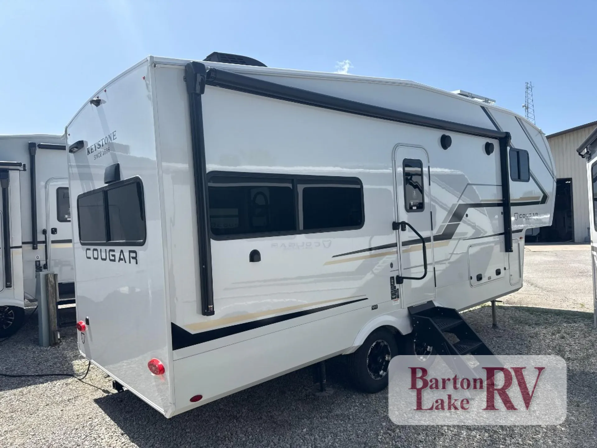 2027 Keystone RV Cougar Sport 2100ML - Photo 2