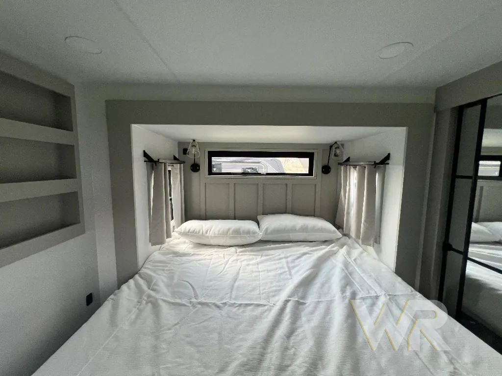 2026 Brinkley Model G 3950, Photos photo 49