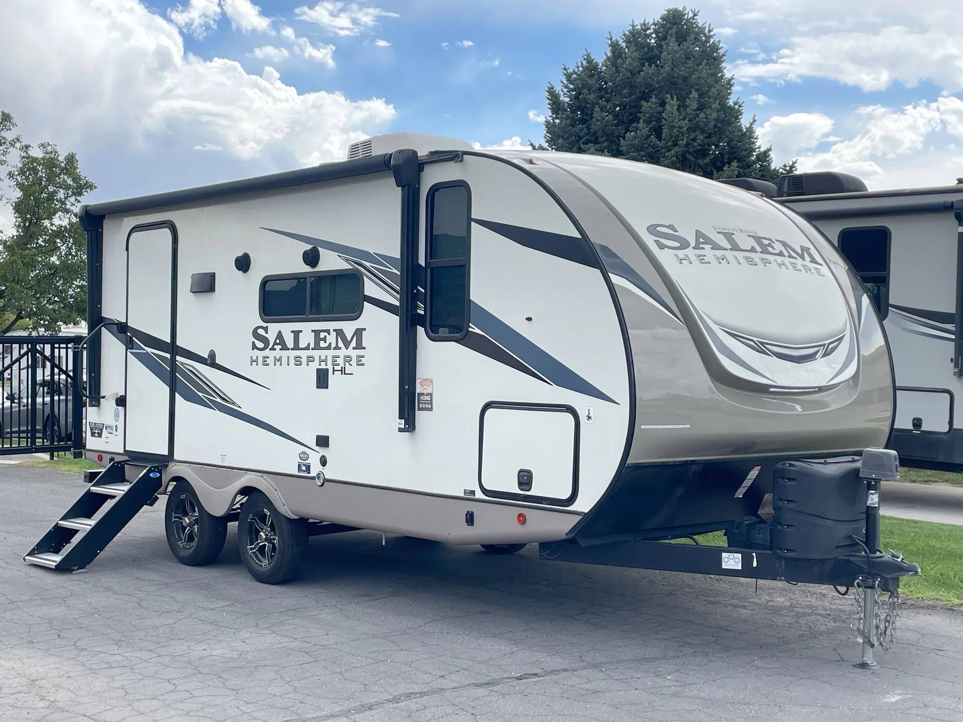 2022 Forest River Salem Hemisphere 19RBHL dealer photo 1 from Camping World