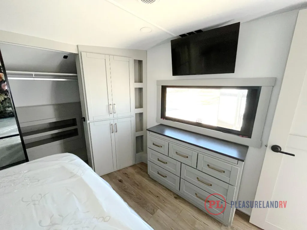 2026 Brinkley Model Z 3515, Photos photo 30