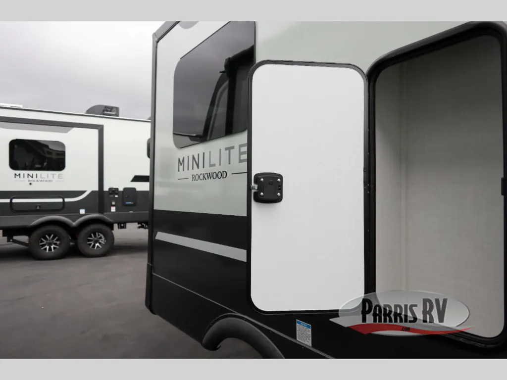 2027 Forest River Rockwood Mini Lite 2213S, Photos photo 6