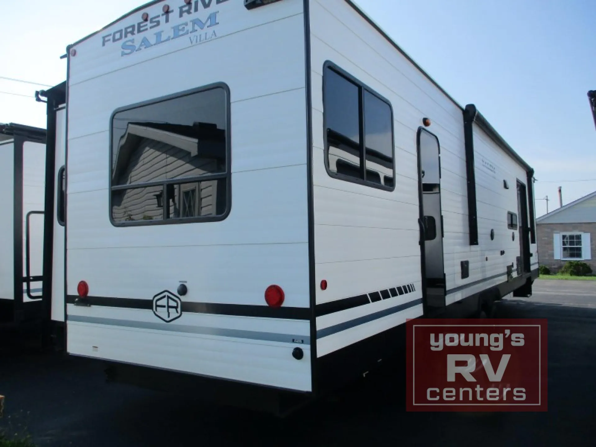2026 Forest River Salem Villa Series 40FDEN — Photo 7
