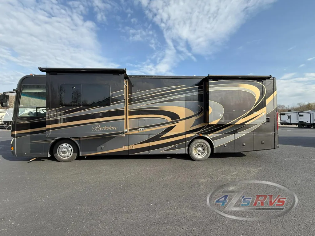 2015 Forest River Berkshire 34QS, Photos photo 4