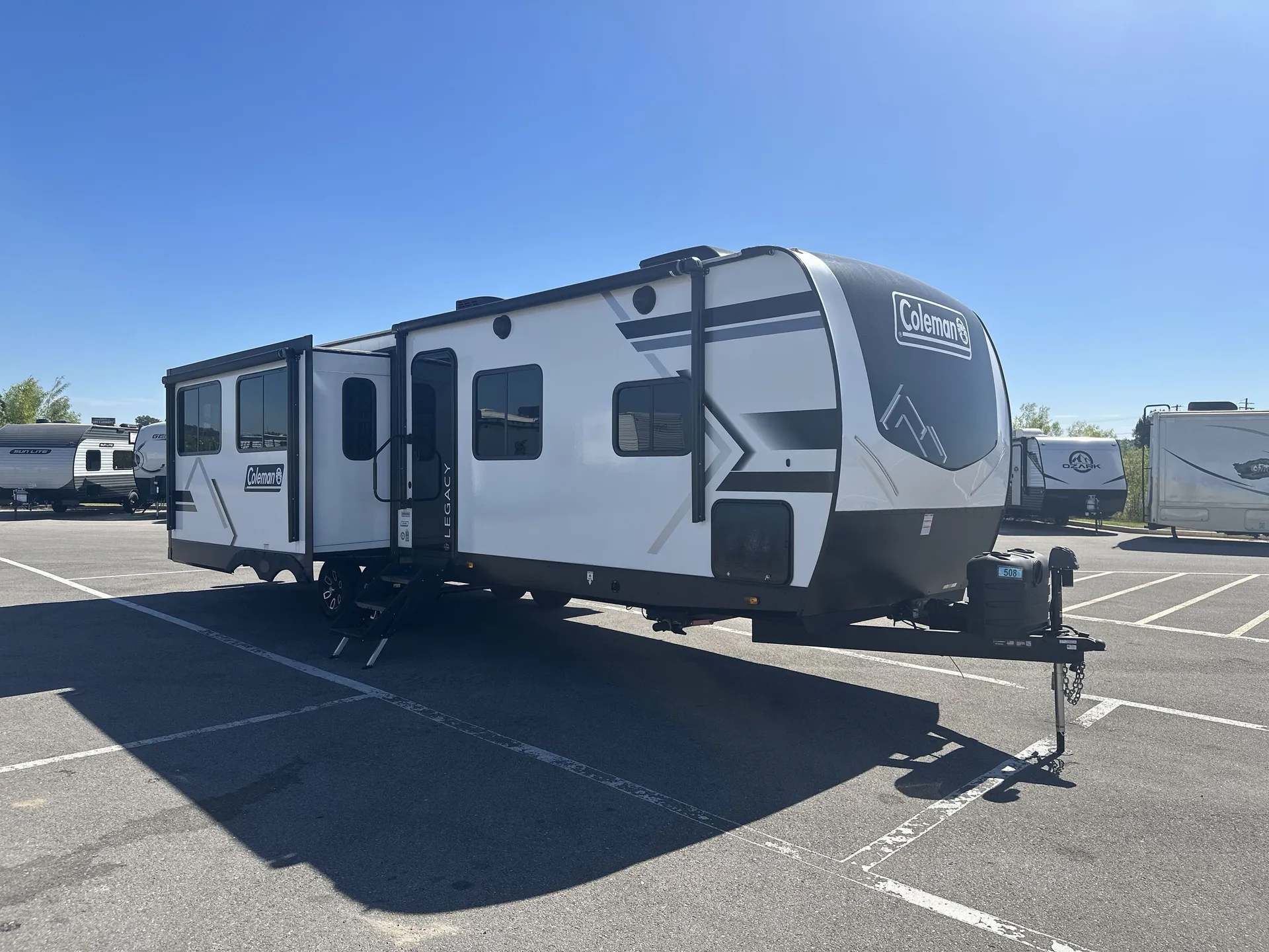 2026 Keystone Coleman Legacy 2950RL - Photo 2