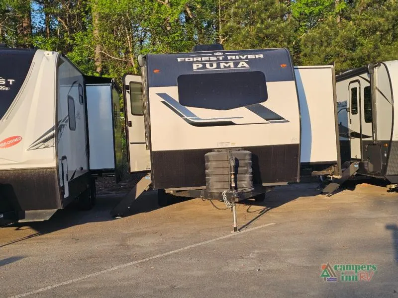 2025 Palomino Puma 22FKQ - Photo 2