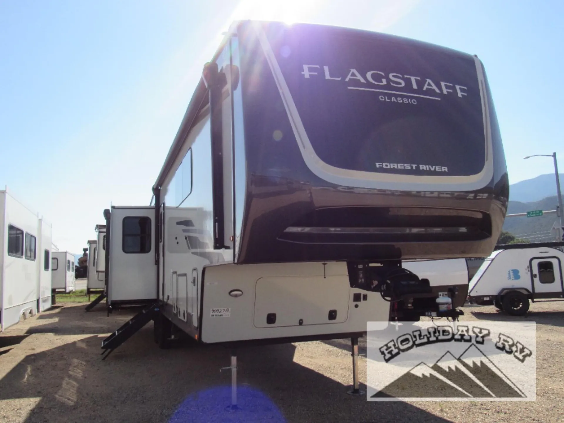 2026 Forest River Flagstaff 401CFB - Photo 2