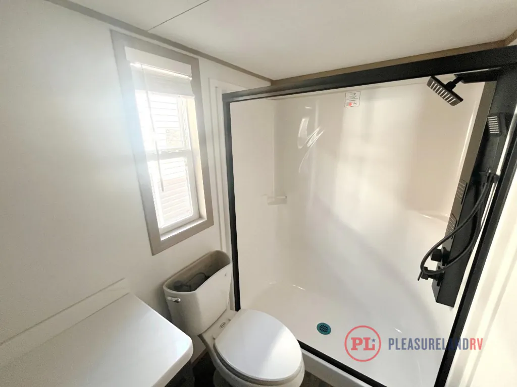 2027 Forest River Quailridge 39ASL, Photos photo 14