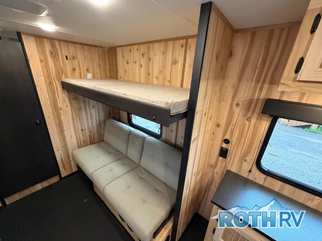2027 Forest River Cherokee Grey Wolf 21GP, Photos photo 5