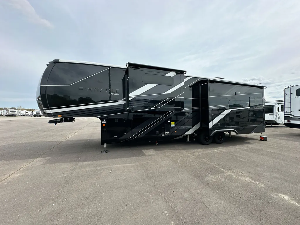 2027 Jayco Pinnacle 36FBTS, Photos photo 6