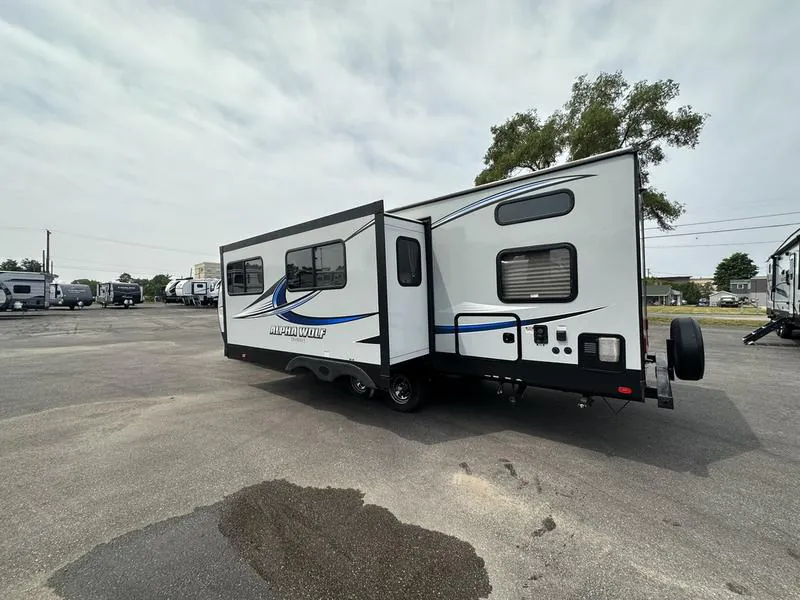 2019 Forest River Cherokee Alpha Wolf 26DBH-L, Photos photo 8