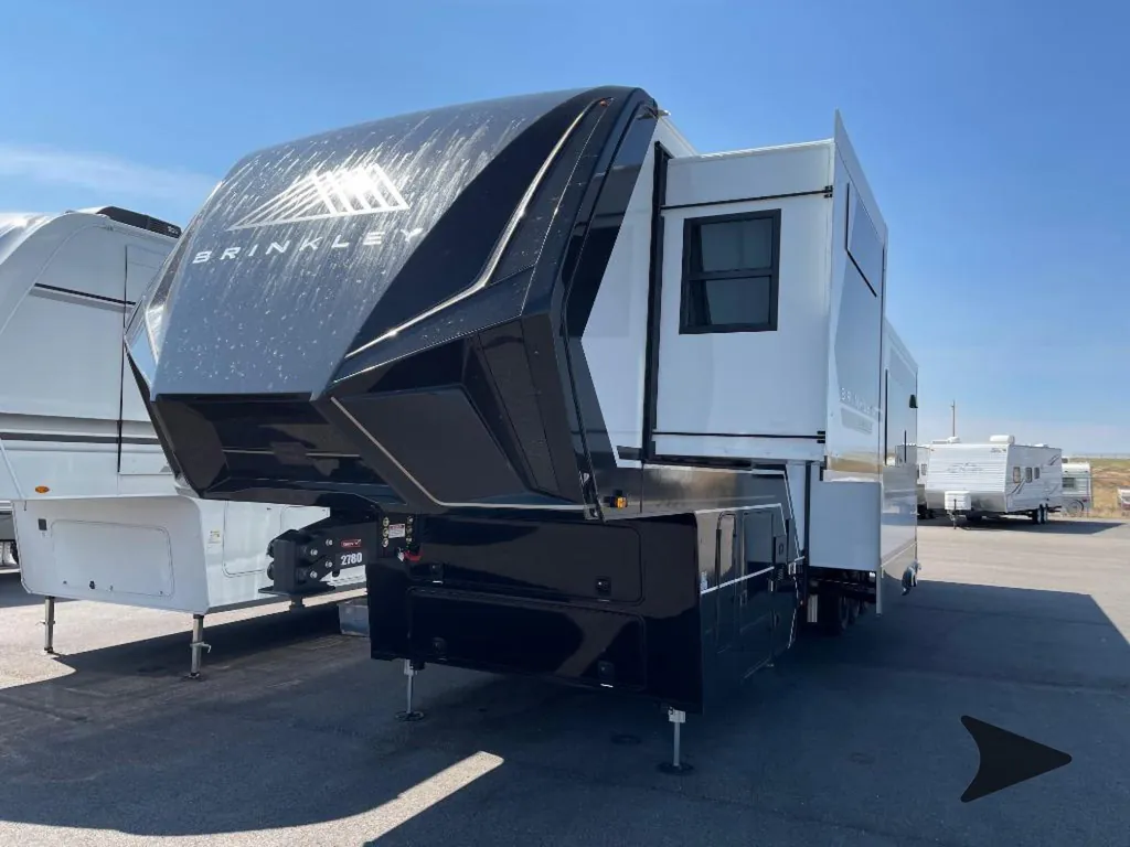 2027 Brinkley Model G 3970, Photos photo 3