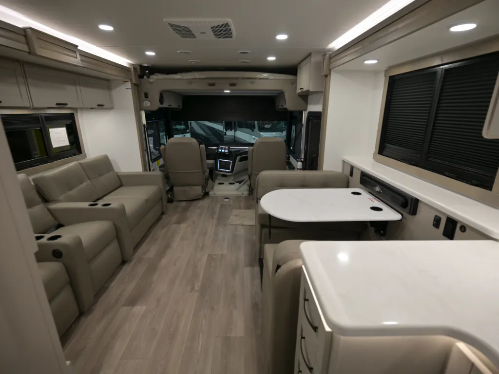 2027 Entegra Coach Vision XL 36C, Photos photo 3