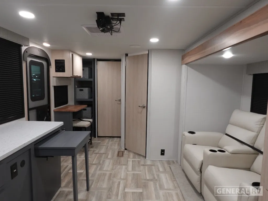 2025 Prime Time RV Tracer 255DS - Photo 3