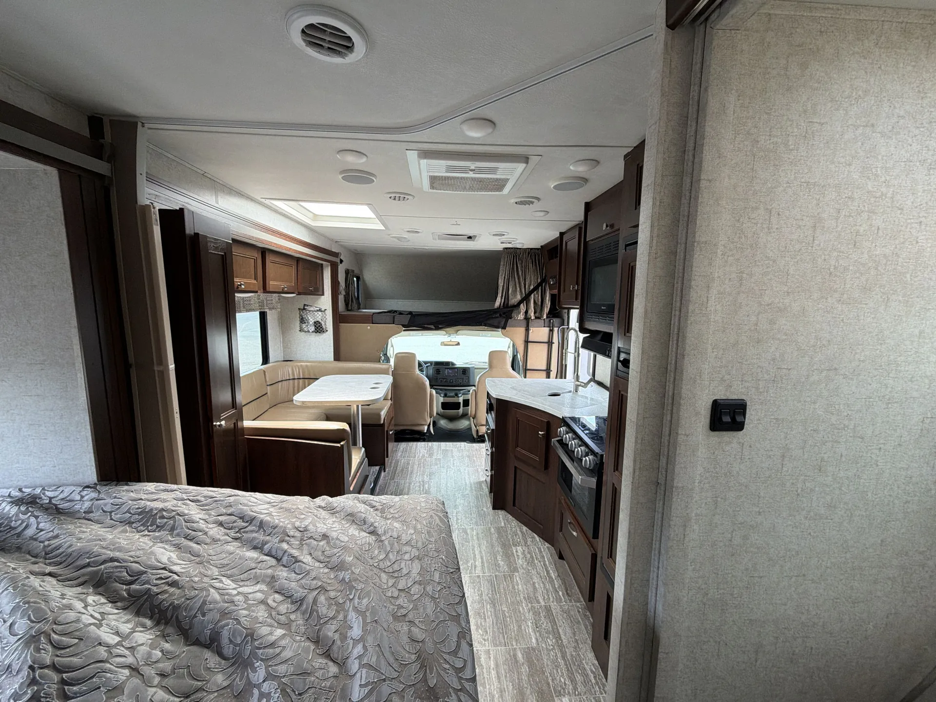 2018 Forest River Sunseeker 2420MS — living area main