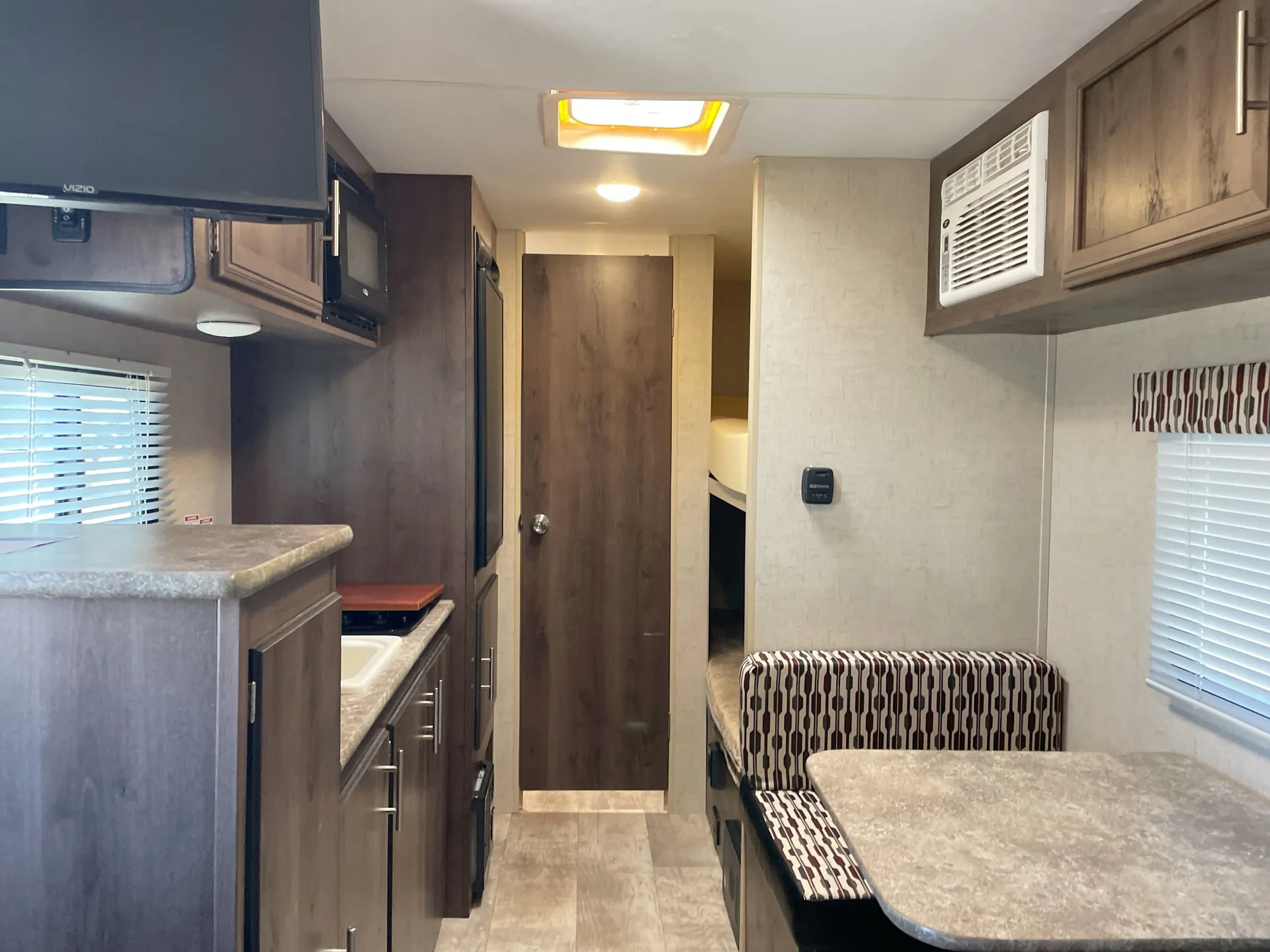 2018 K-Z Sportsmen Classic 180BH — living area main