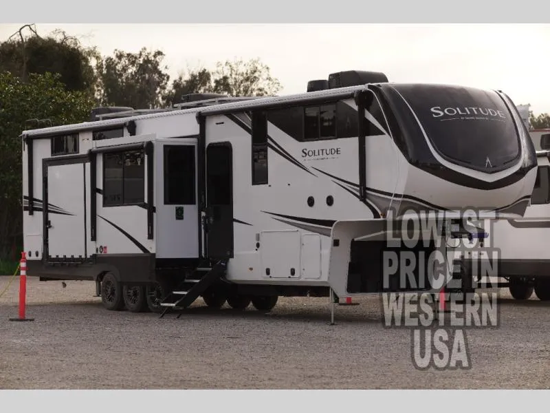 2026 Grand Design Solitude 414LJMJ - Photo 4