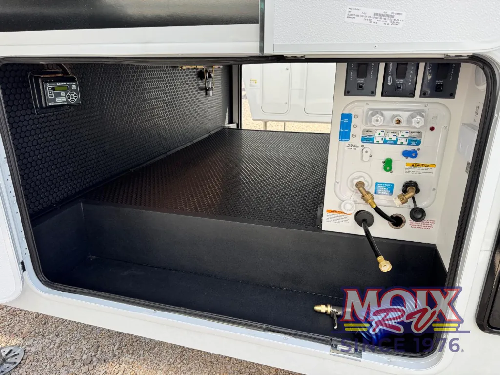 2026 Brinkley Model Z 3515, Photos photo 19