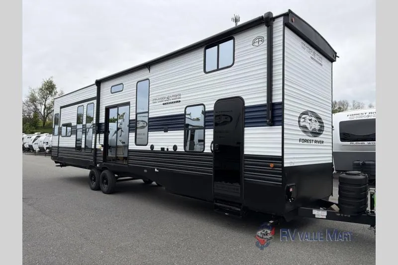 2026 Forest River Cherokee Timberwolf 39DL - Photo 3