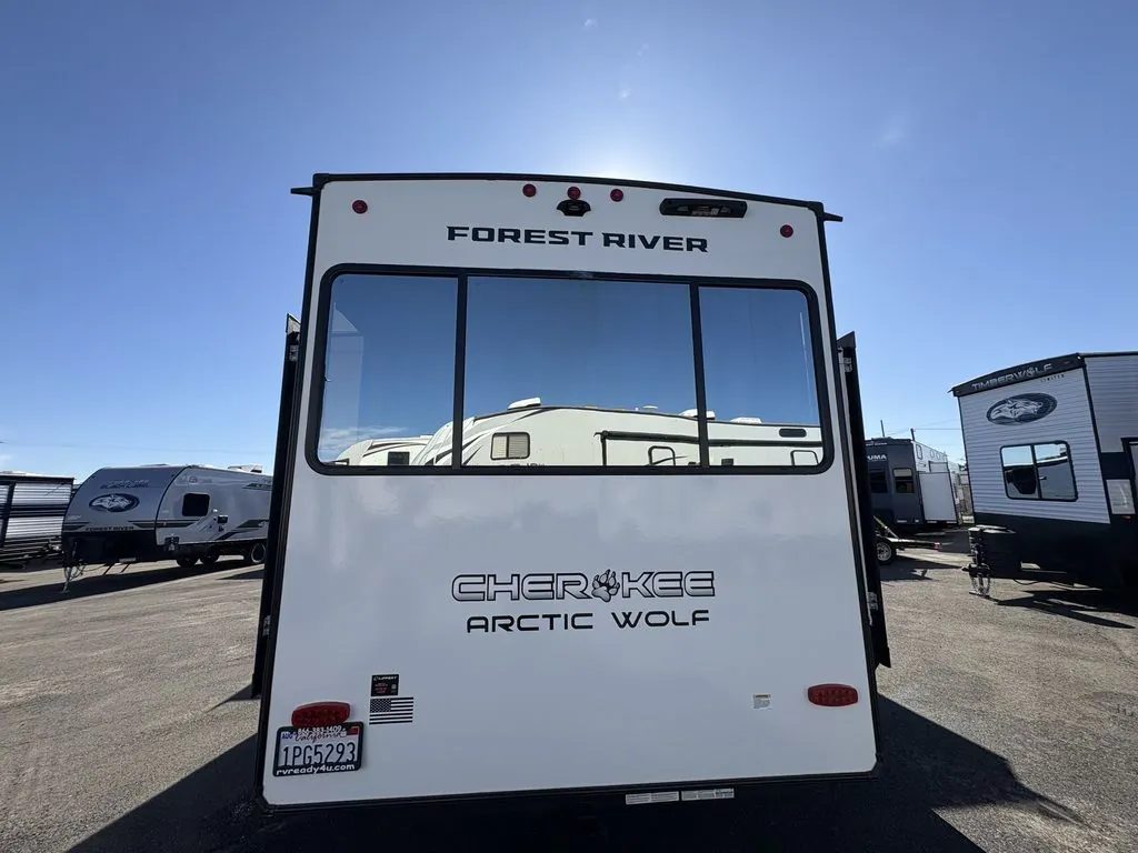 2025 Forest River Cherokee Arctic Wolf Suite 3250 SUITE - Photo 4