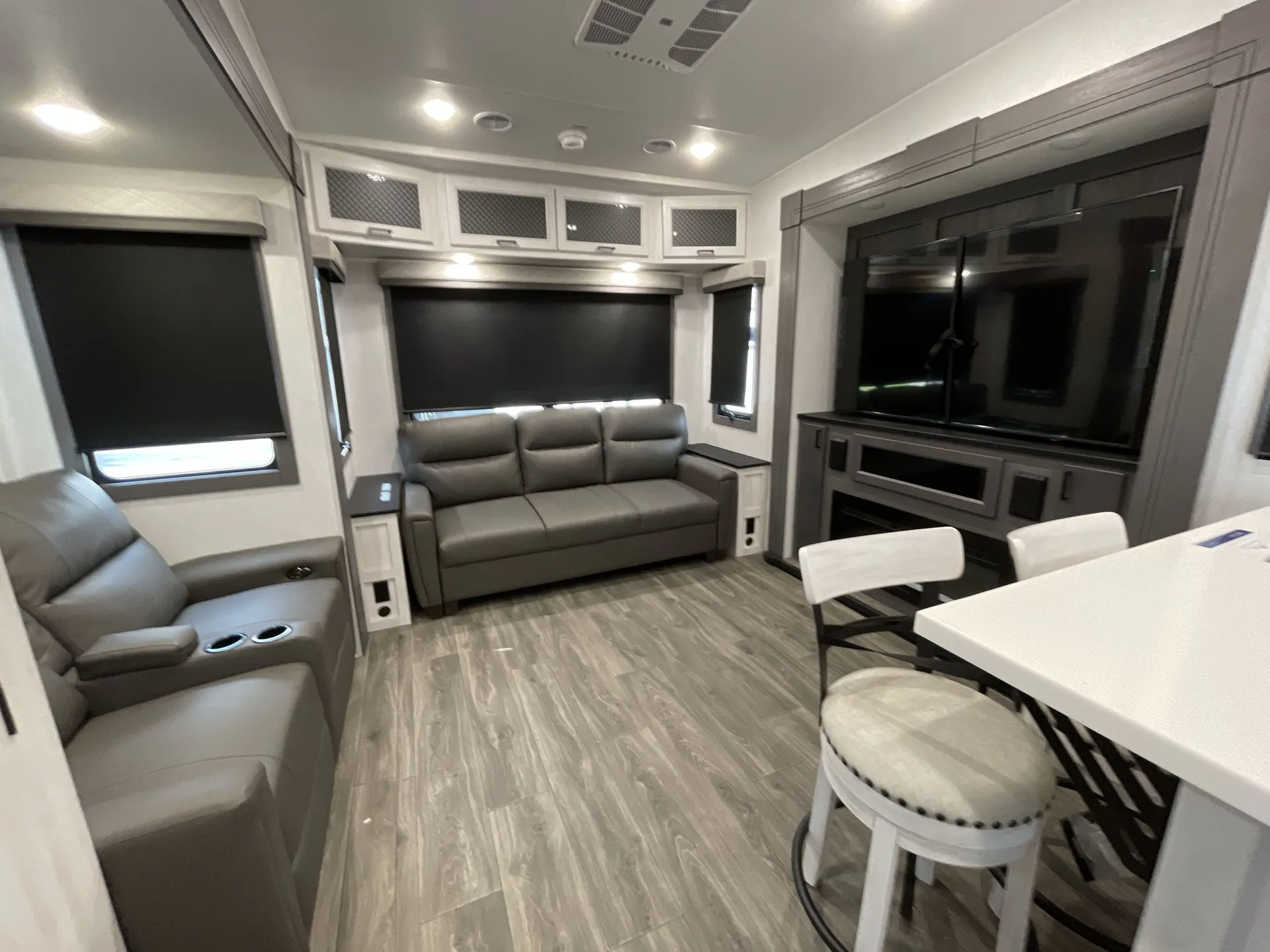 2026 East to West Ahara 383UR — living area main